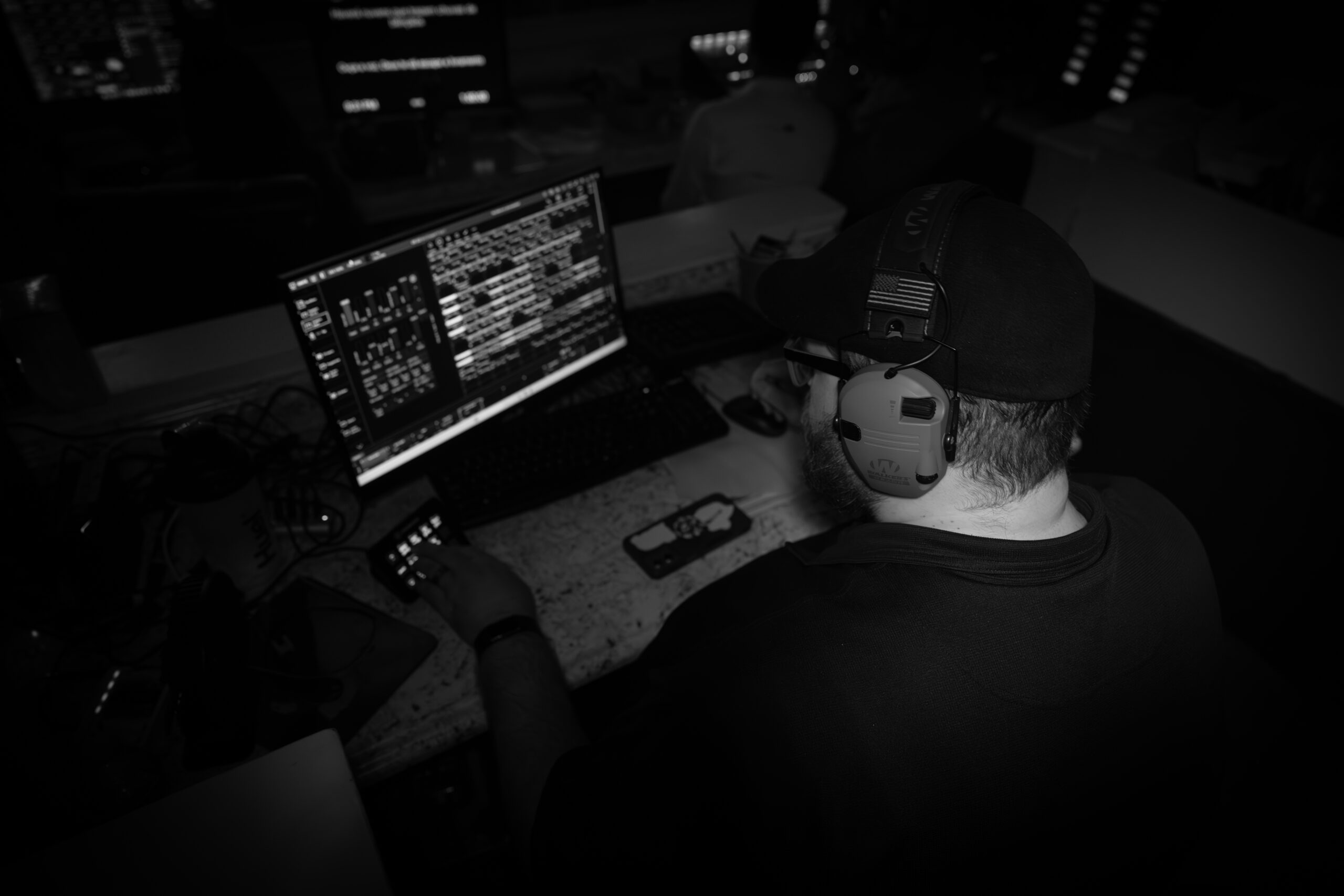 FREEDOM VIRADA 2024-MACK BW 1